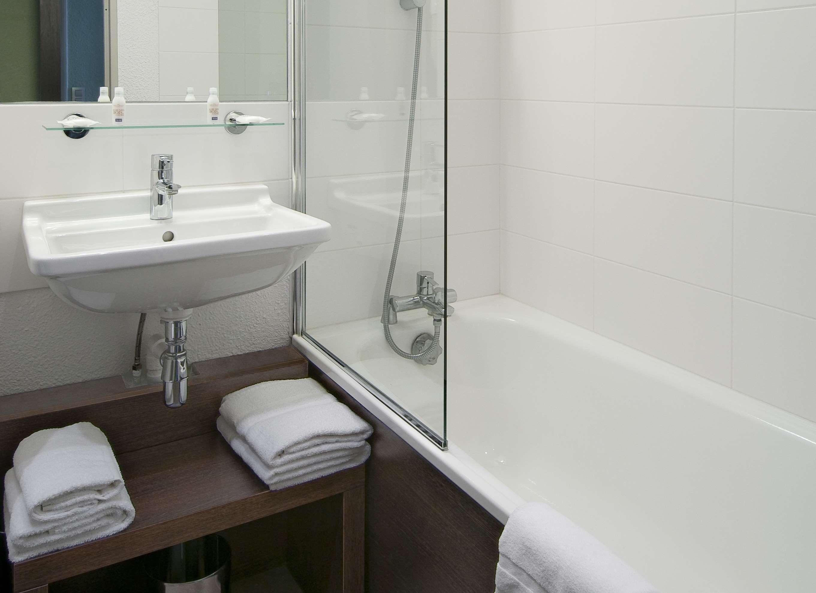 Kyriad Orly Aeroport - Mons Hotel 3*